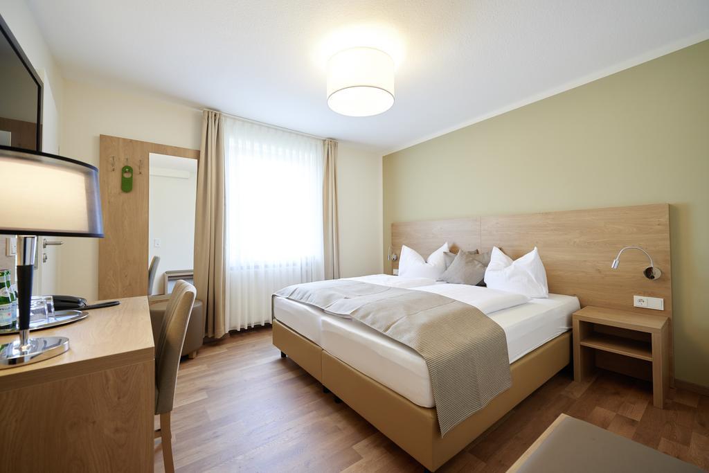 Hotel & Restaurant Rizzelli Superior Neustadt an der Aisch Eksteriør billede